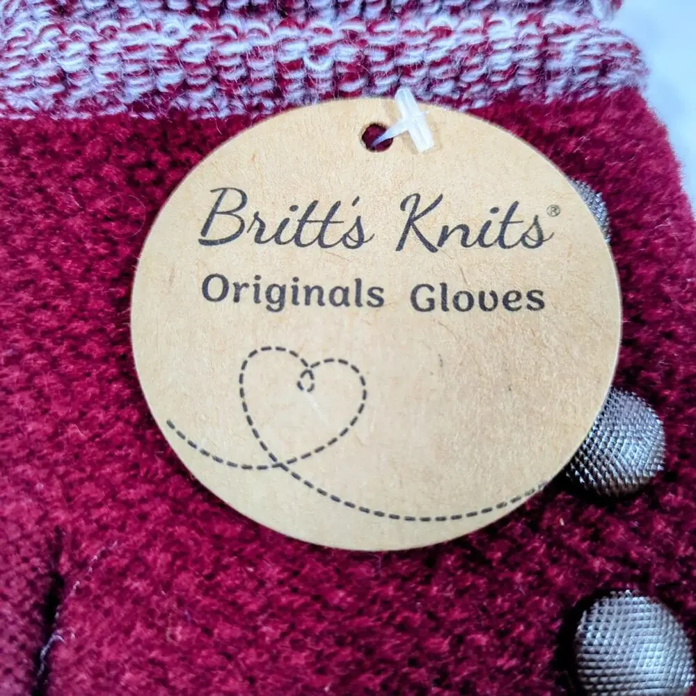 Britt's Knits Originals Women's Wine Burgundy Knit Gloves Button Accent NWT